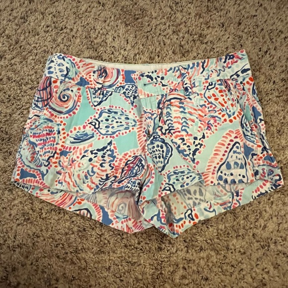 Lilly Pulitzer Walsh Short-Shell Me About It - Picture 1 of 3